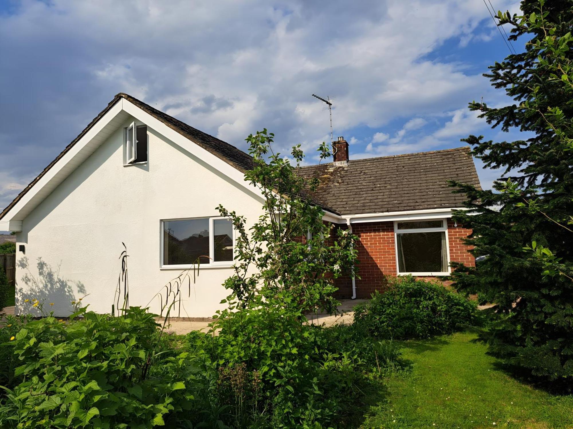 Beautiful 5 Bedroom Bungalow, Sleeps 7, In Calne Eksteriør bilde